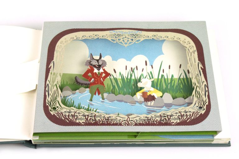 Papierbühne für Papierkunst im Pop up Buch